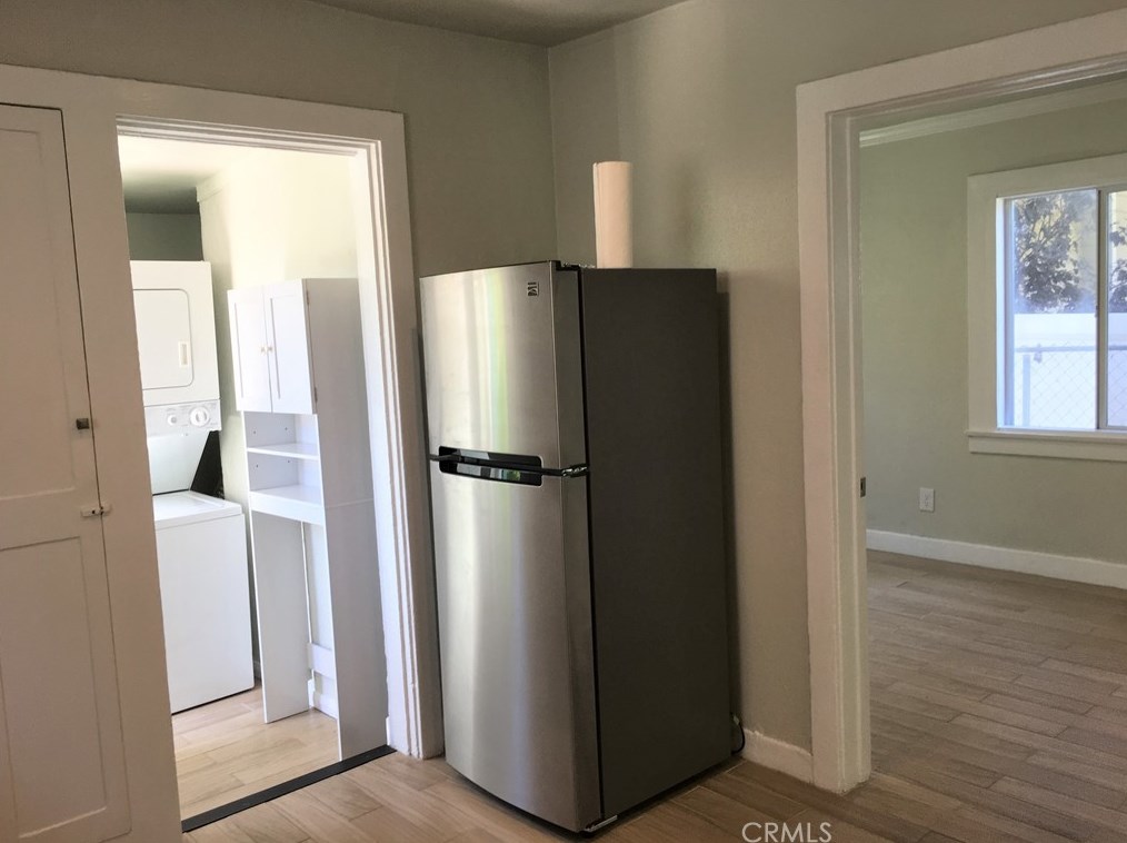 757 El Molino Ave, Pasadena CA 91106-3825 exterior