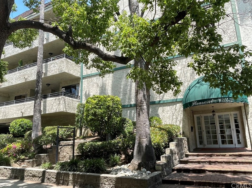 277 Pleasant St, Pasadena, CA 91101-3145