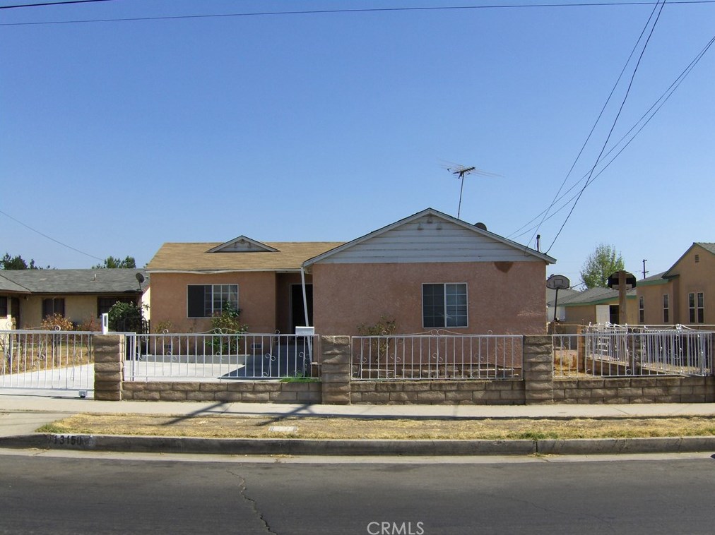 13150 Vaughn St, San Fernando, CA 91340-1816