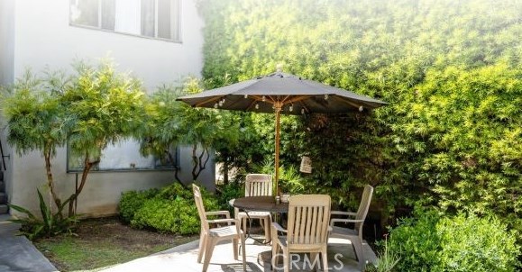 231 Hudson Ave, Pasadena CA  91101-0016 exterior