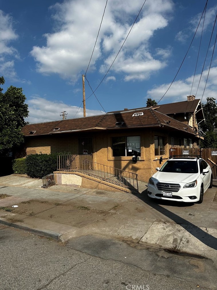 989 N D St, San Bernardino, CA 92410