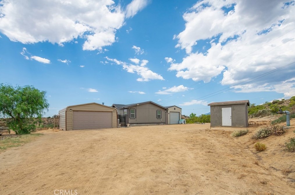 40744 Mountainside Dr, Anza CA  92539-8911 exterior