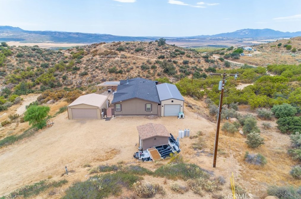 40744 Mountainside Dr, Anza CA  92539-8911 exterior