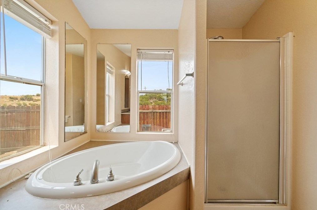 40744 Mountainside Dr, Anza CA  92539-8911 exterior