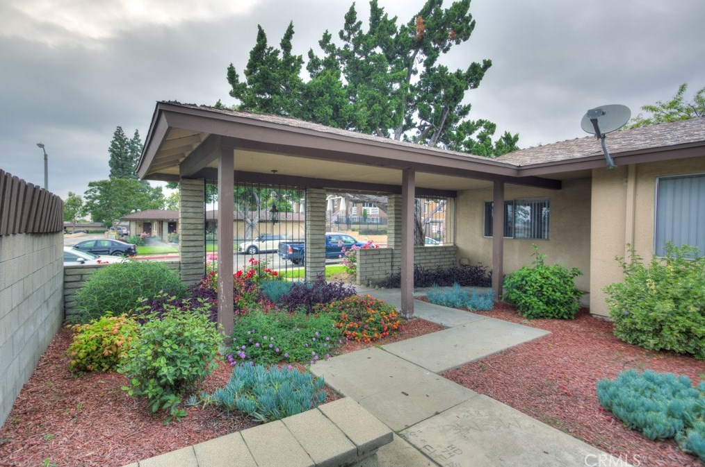 1822 Appleton Way, Pomona, CA 91767-3522