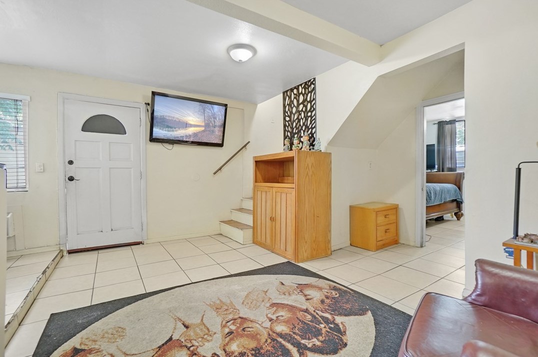 236 Alessandro St, Hemet CA 92543-4134 exterior