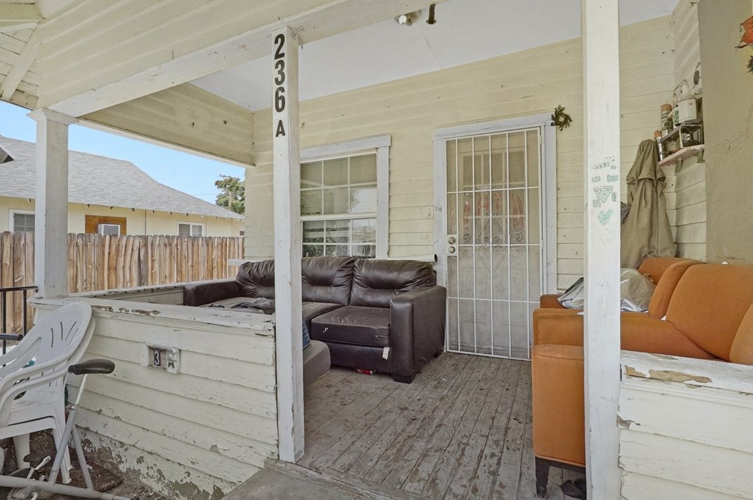 236 Alessandro St, Hemet CA 92543-4134 exterior