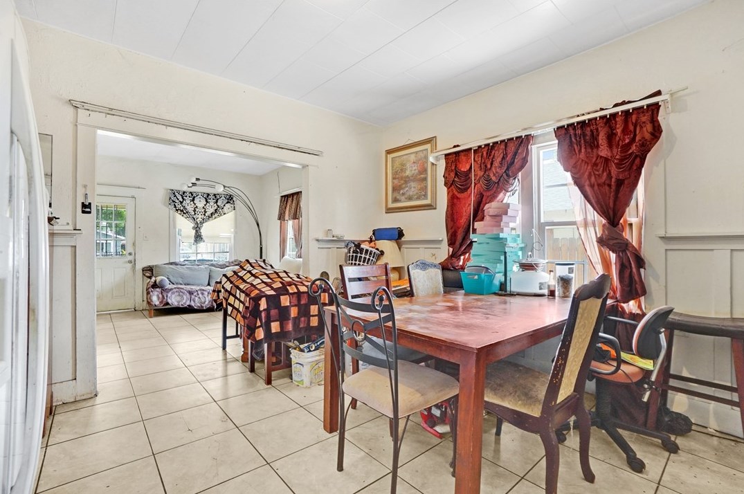 236 Alessandro St, Hemet CA 92543-4134 exterior