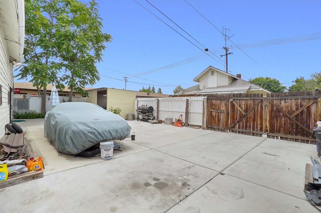 236 Alessandro St, Hemet CA 92543-4134 exterior