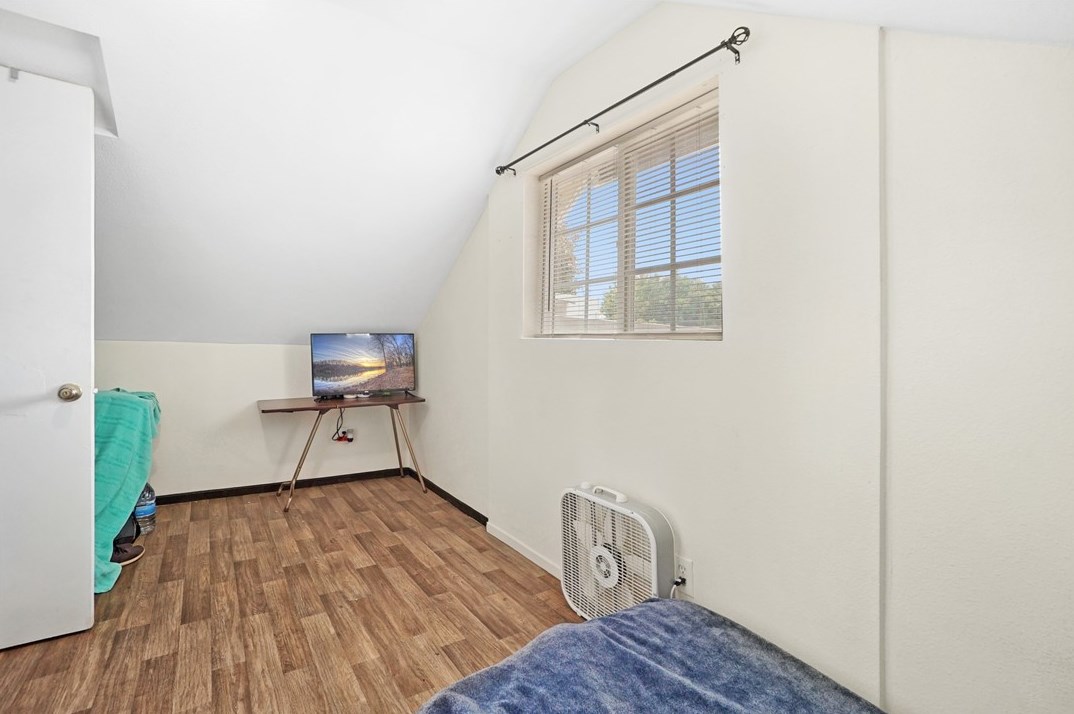 236 Alessandro St, Hemet CA 92543-4134 exterior