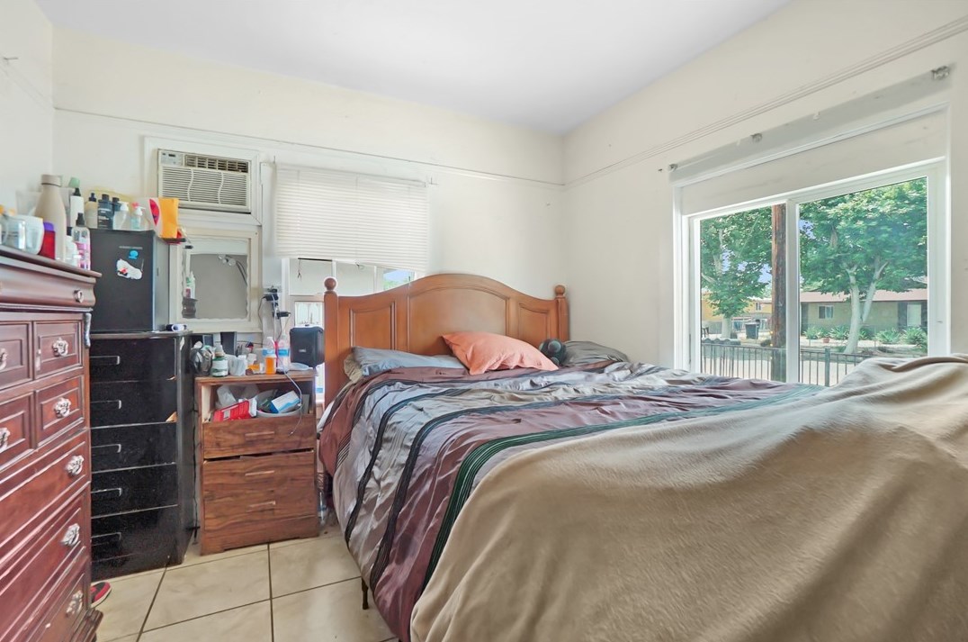 236 Alessandro St, Hemet CA 92543-4134 exterior