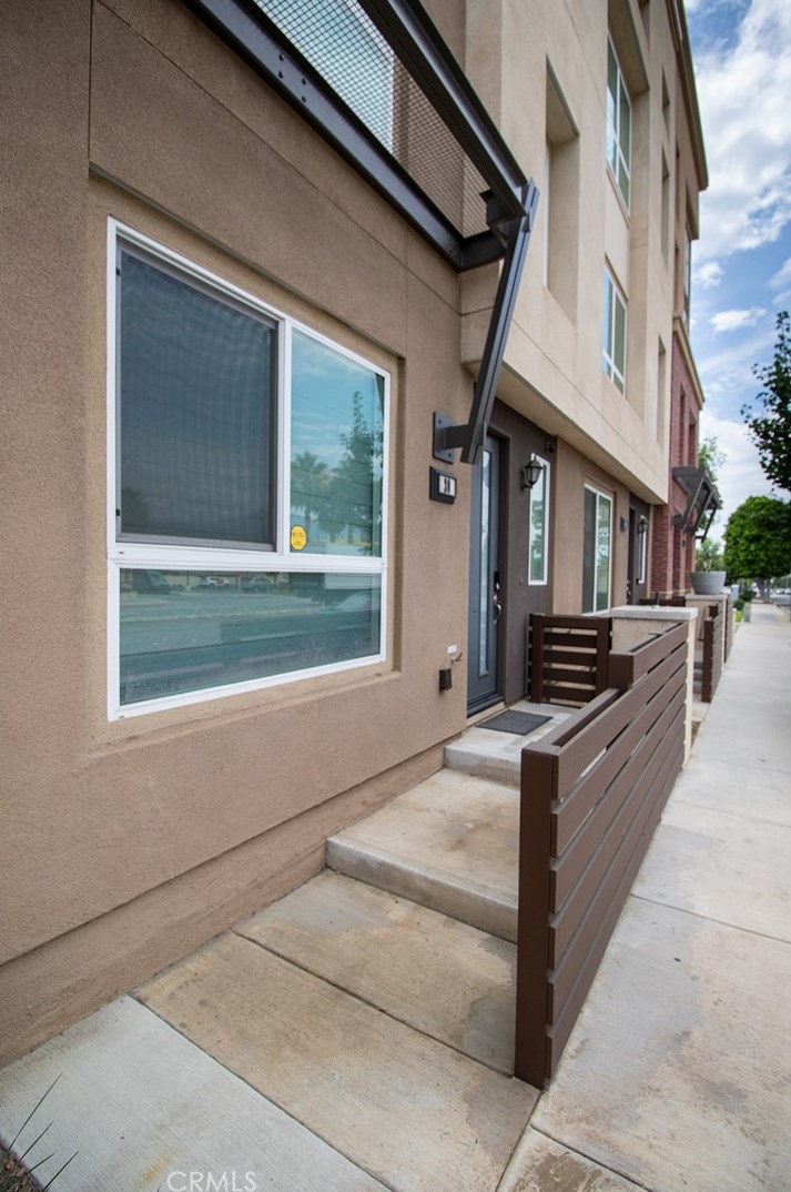 422 W Rte 66 #20, Glendora, CA 91740