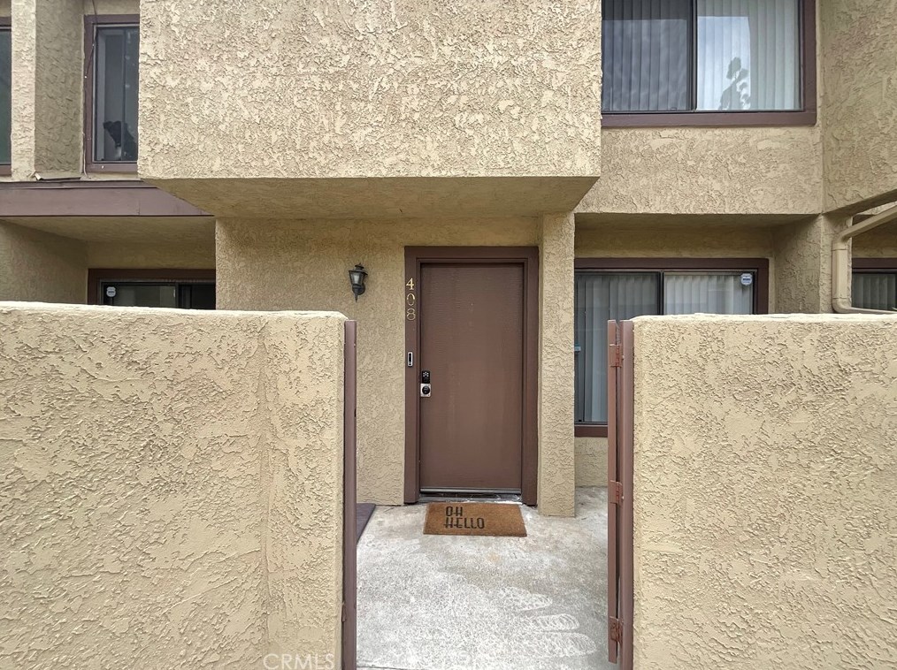 849 E Victoria St #408, Long Beach, CA 90746