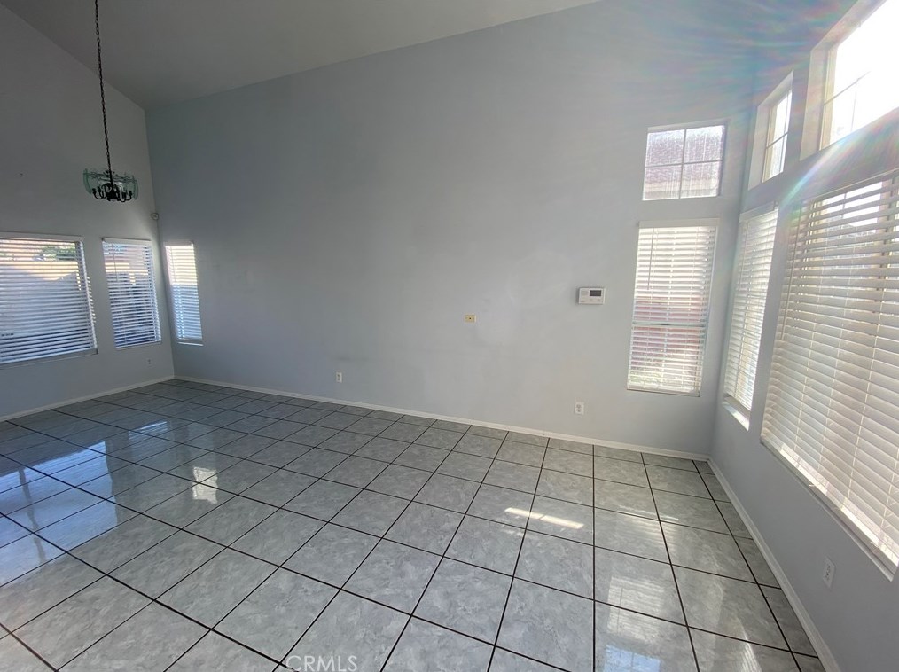 4401 Cove St, Hemet, CA 92545-9760