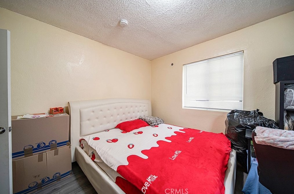 8946 Catawba Ave, Fontana CA  92335-4415 exterior