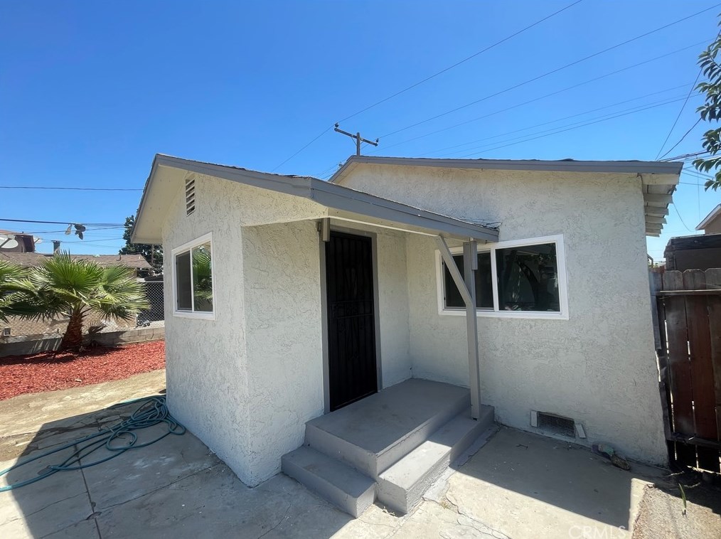 942 Fetterly Ave, Los Angeles CA  90022-3010 exterior