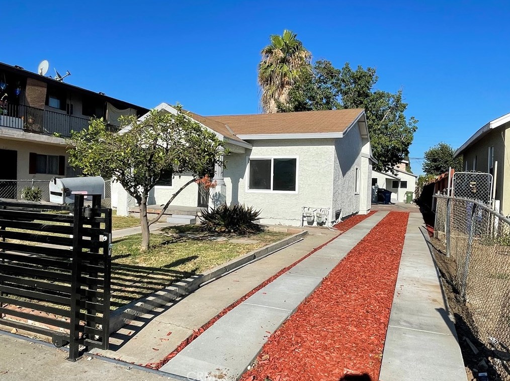 942 Fetterly Ave, Los Angeles CA  90022-3010 exterior