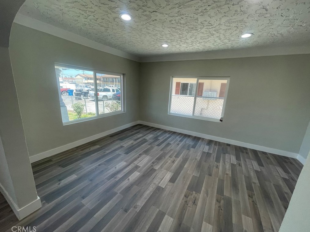 942 Fetterly Ave, Los Angeles CA  90022-3010 exterior