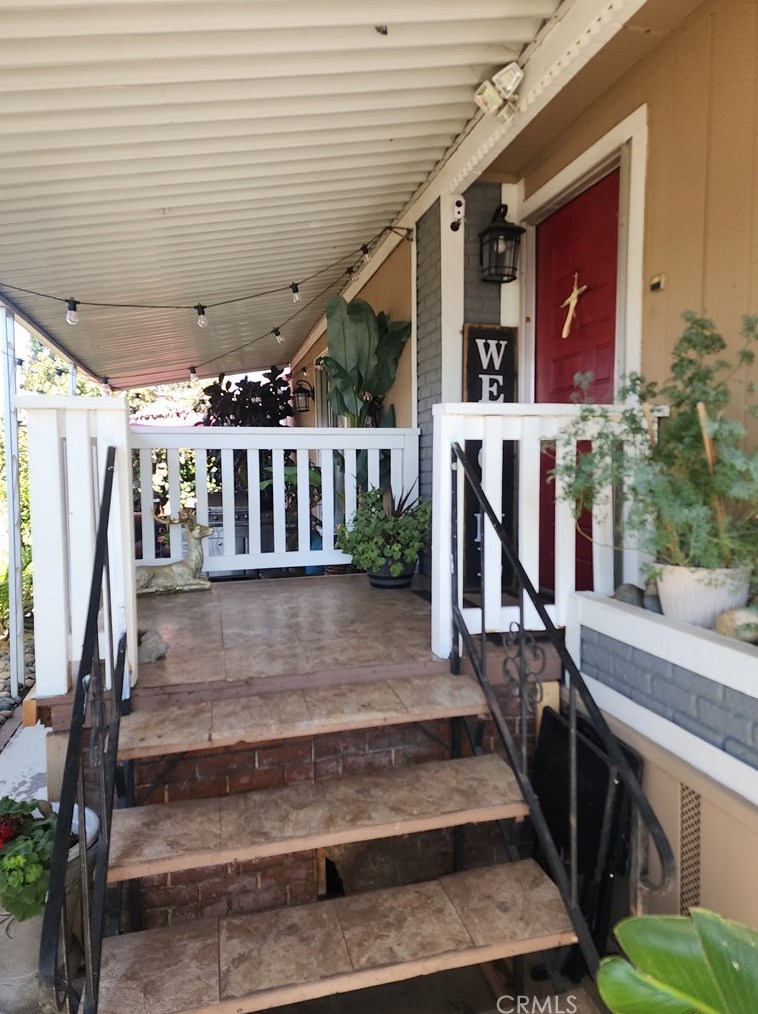 280 Teakwood Ln, Bakersfield, CA 93308