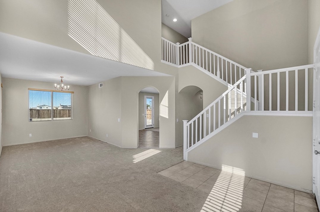 11788 Cliffrose Ct, El Mirage, CA 92301