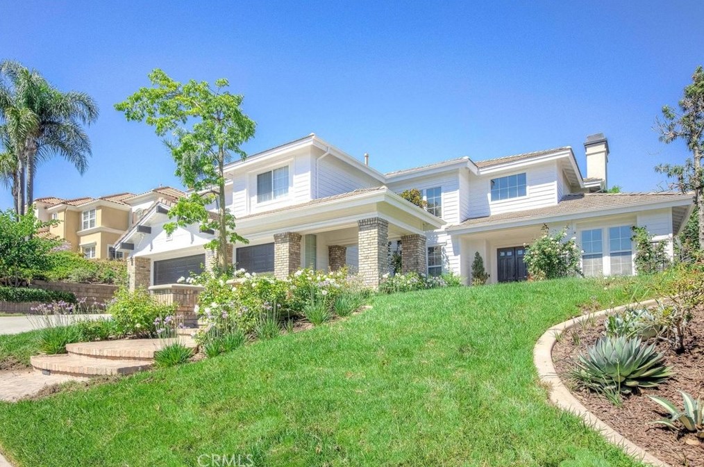 6233 E Cedarbrooks Rd, Orange, CA 92867