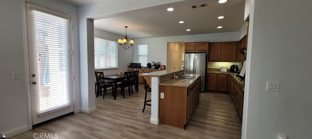 4847 Ridge Point Way, Riverside CA  92509-5448 exterior