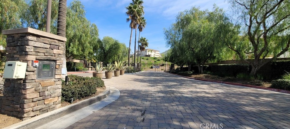 4847 Ridge Point Way, Riverside CA  92509-5448 exterior