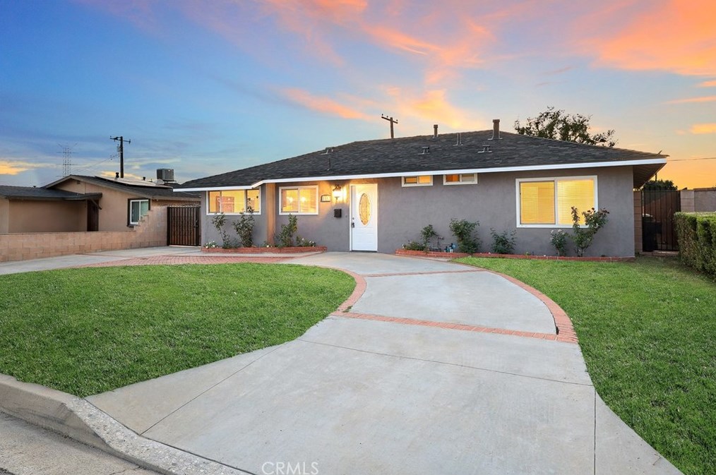 1053 S Prospero Dr, Glendora, CA 91740