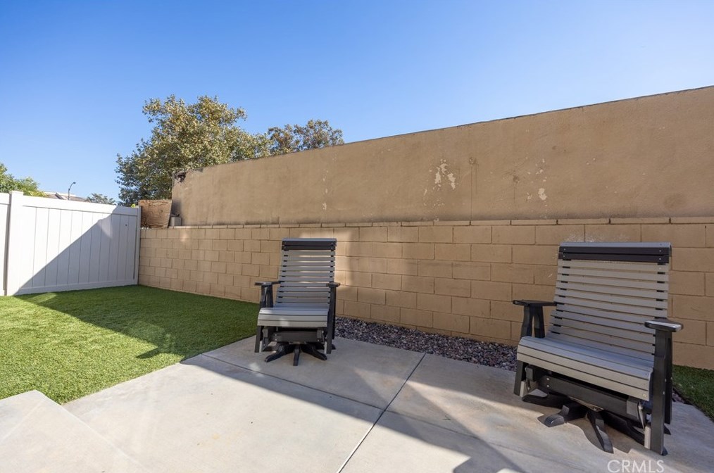 1093 Reservoir St, Pomona CA  91766-3859 exterior