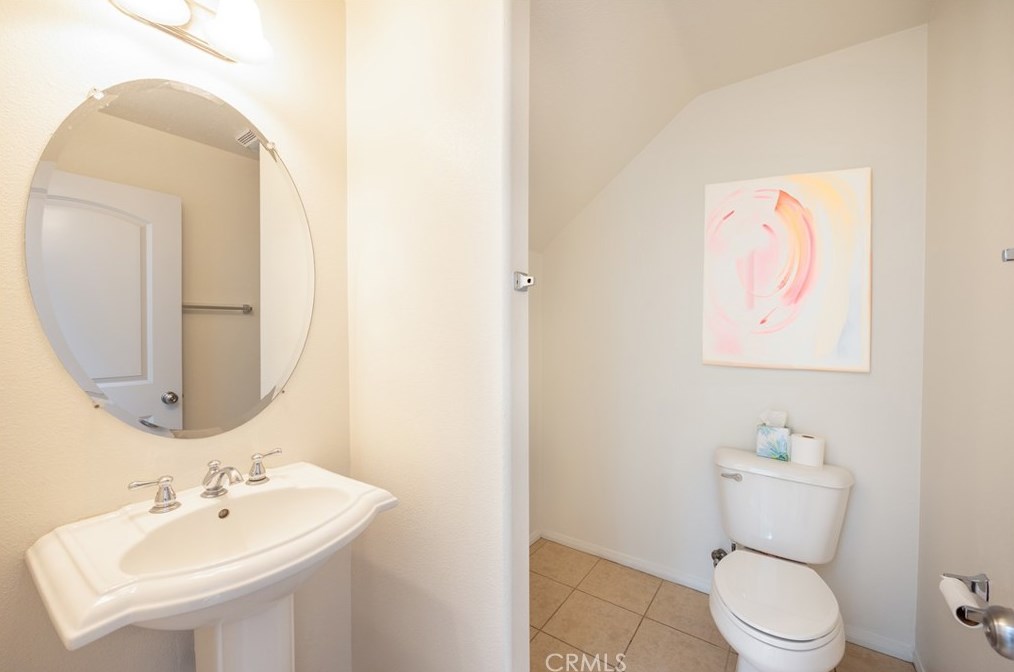 1093 Reservoir St, Pomona CA  91766-3859 exterior