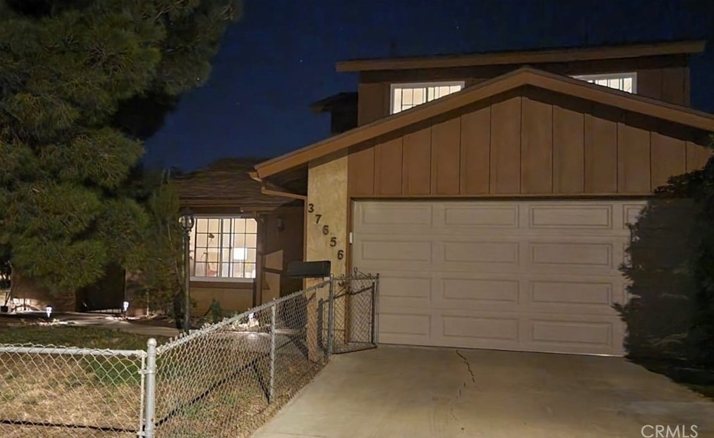 37656 29th St, Palmdale, CA 93550-6304