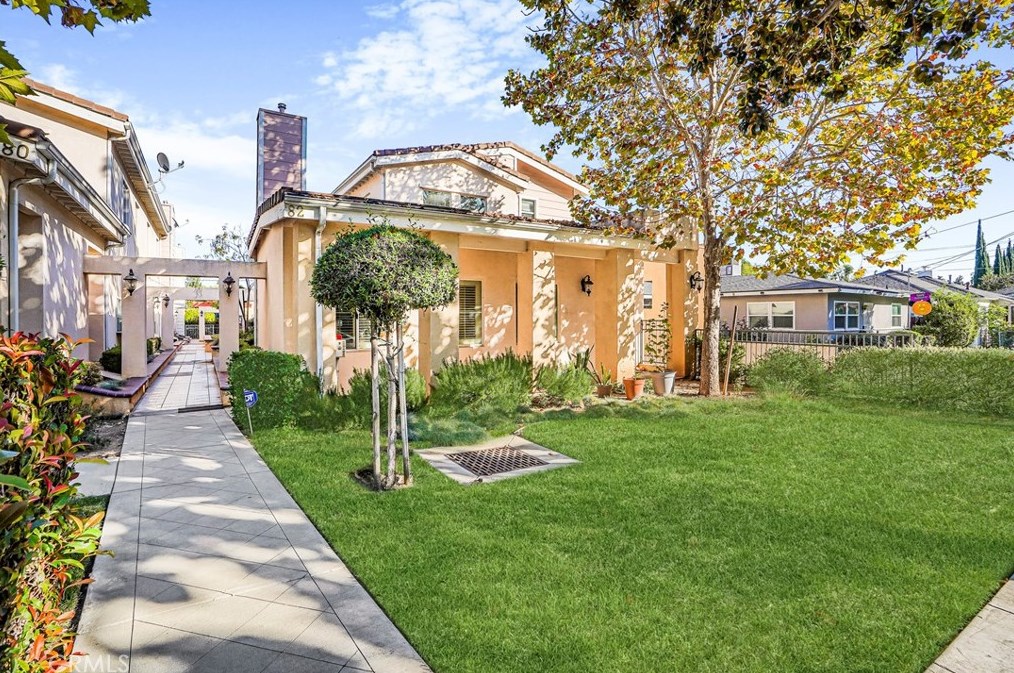 82 Virginia Ave, Pasadena CA  91107-6632 exterior