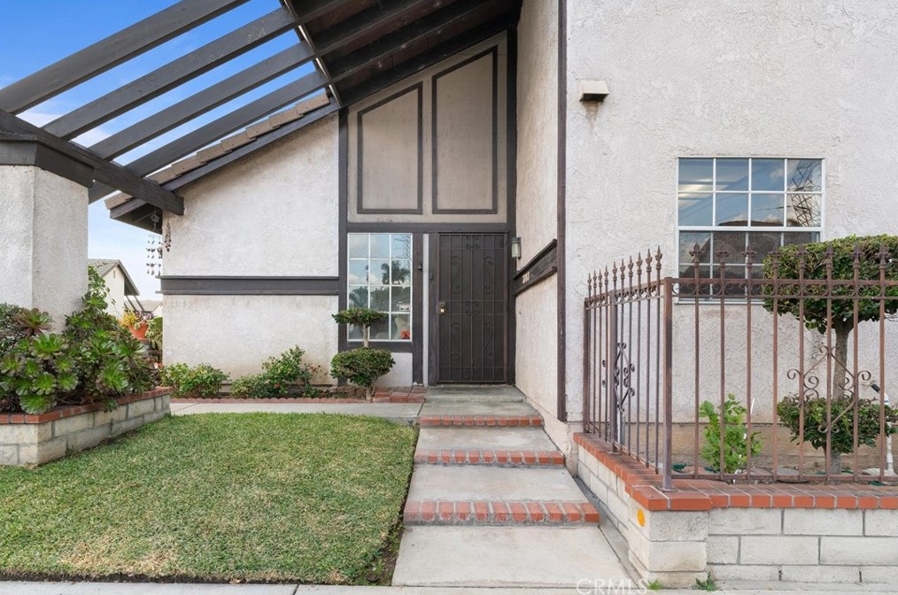 3703 Saratoga St, Pico Rivera, CA 90660