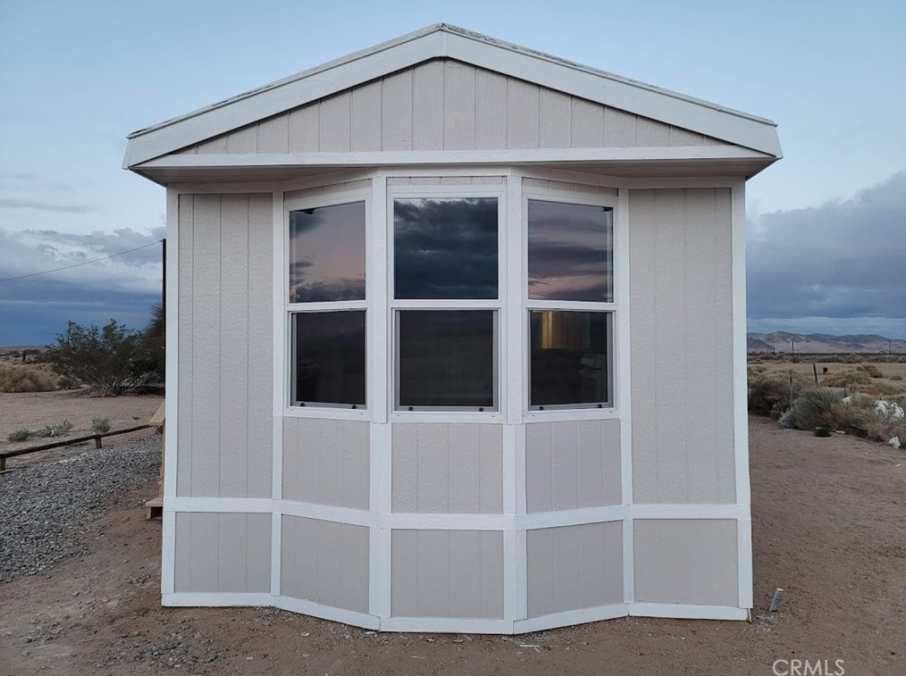 46013 Shadow Mountain Rd, Newberry Springs, CA 92365-9008