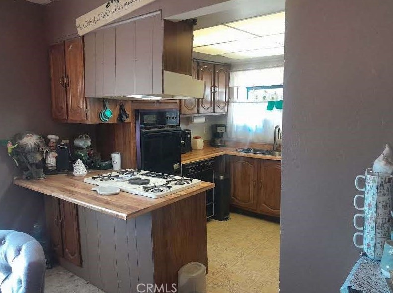 35070 Cedar Rd, Barstow CA  92311-7244 exterior