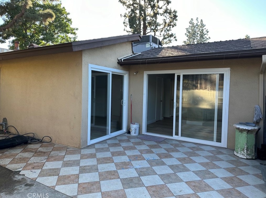 1725 Appleton Way, Pomona CA  91767-3519 exterior