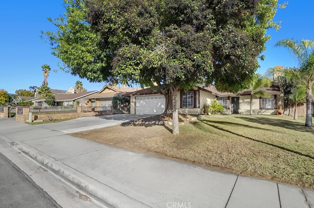 805 S Marvin Dr, San Bernardino, CA 92410