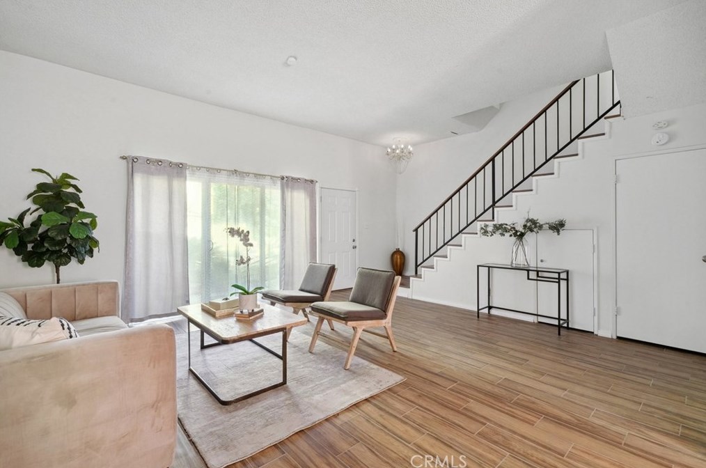 814 El Repetto Dr, Monterey Park, CA 91754-5261