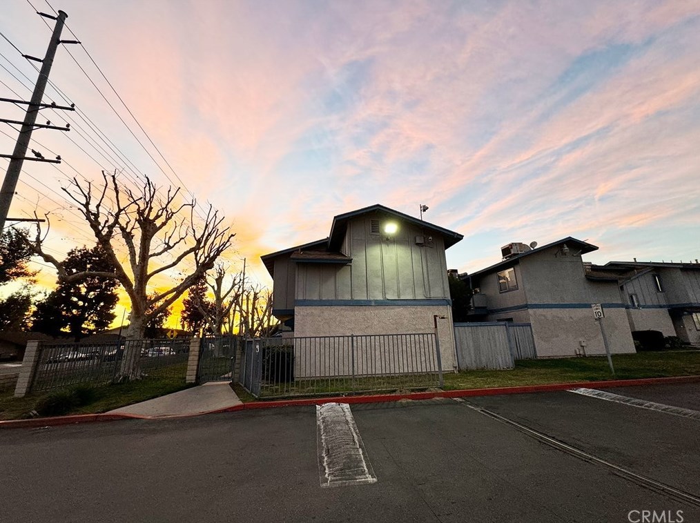 16770 San Bernardino Ave #18d, Fontana, CA 92335