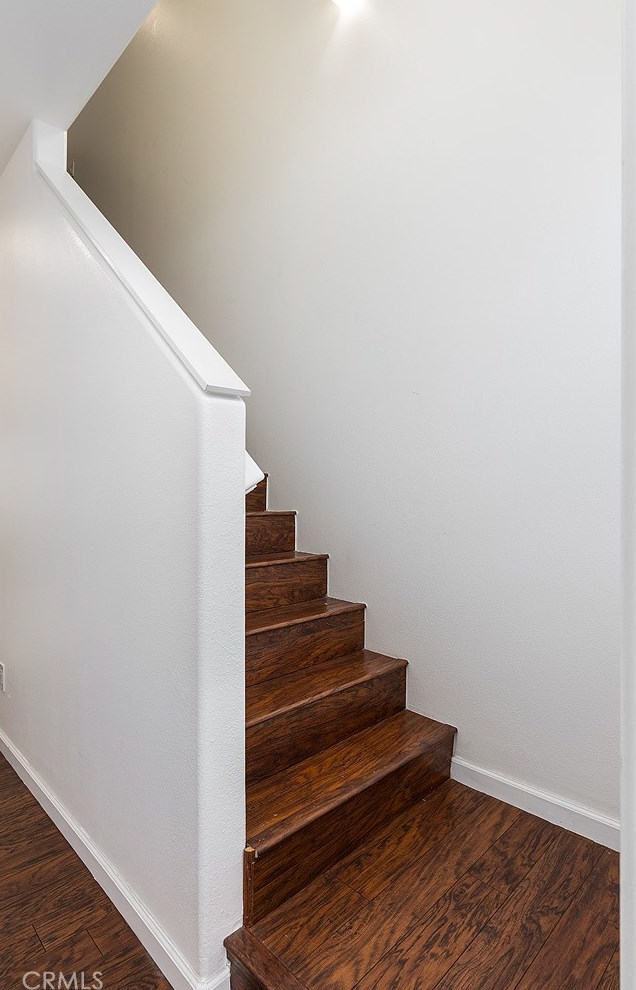 1006 Leighton Ave, Los Angeles CA  90037-1612 exterior