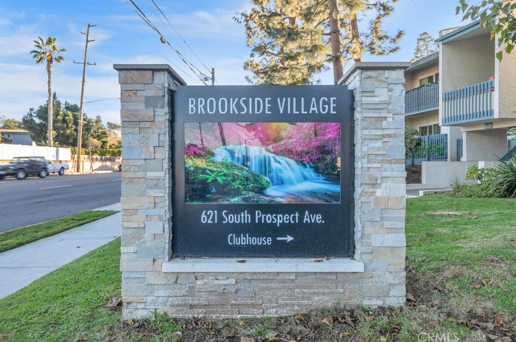 601 Prospect Ave, Redondo Beach CA  90277-4456 exterior
