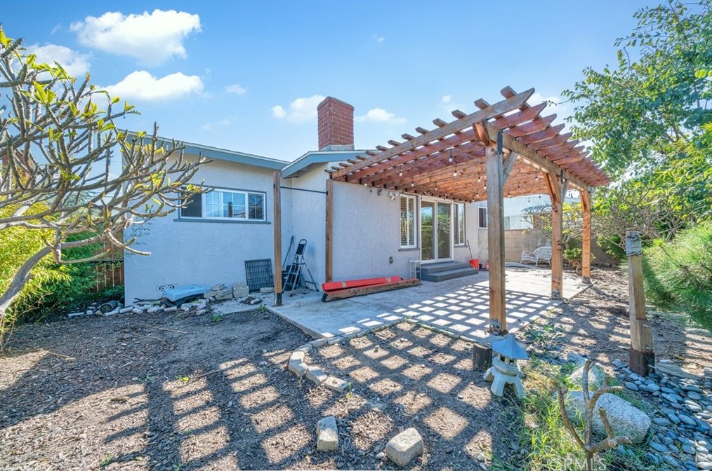 16107 Van Ness Ave, Torrance CA  90504-1619 exterior