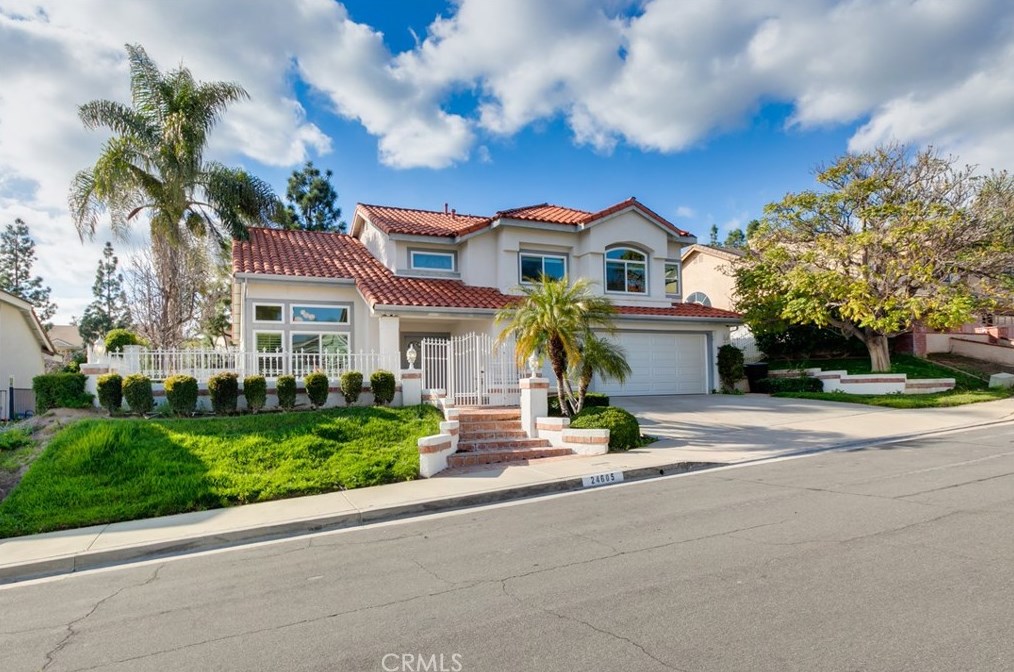 24605 Los Adornos, Yorba Linda, CA 92887
