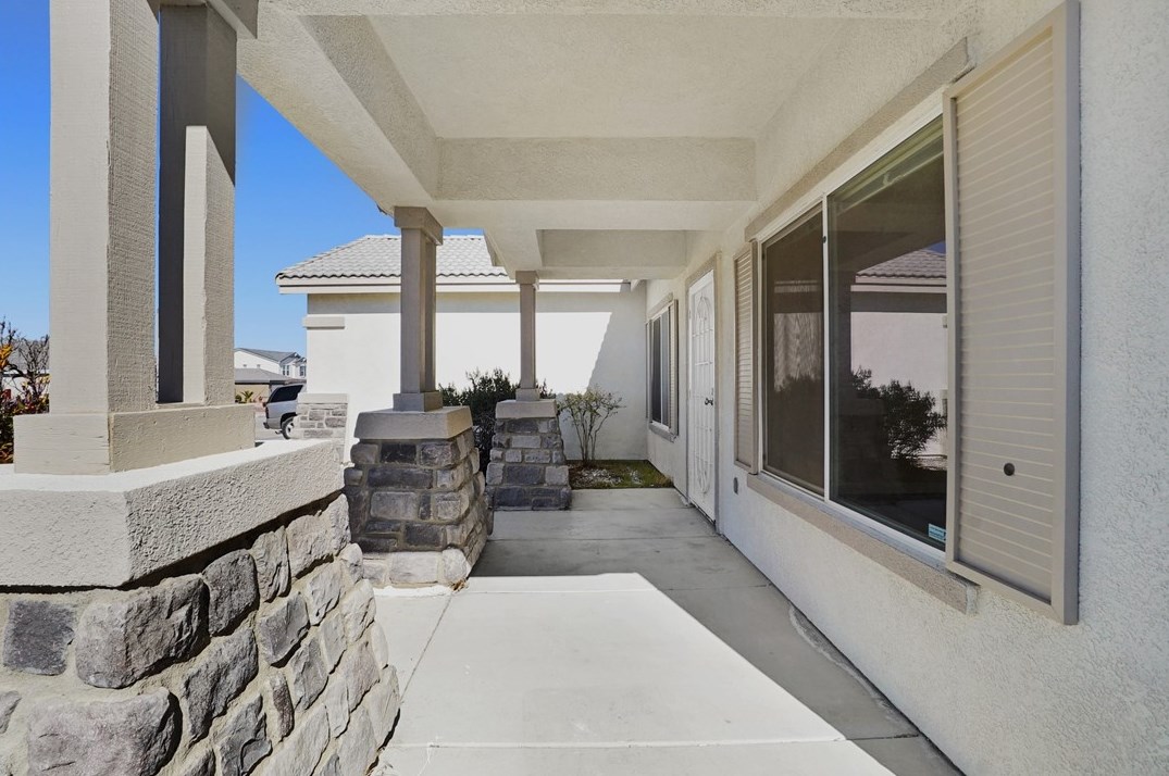 12589 Dion Pl, Victorville, CA 92395