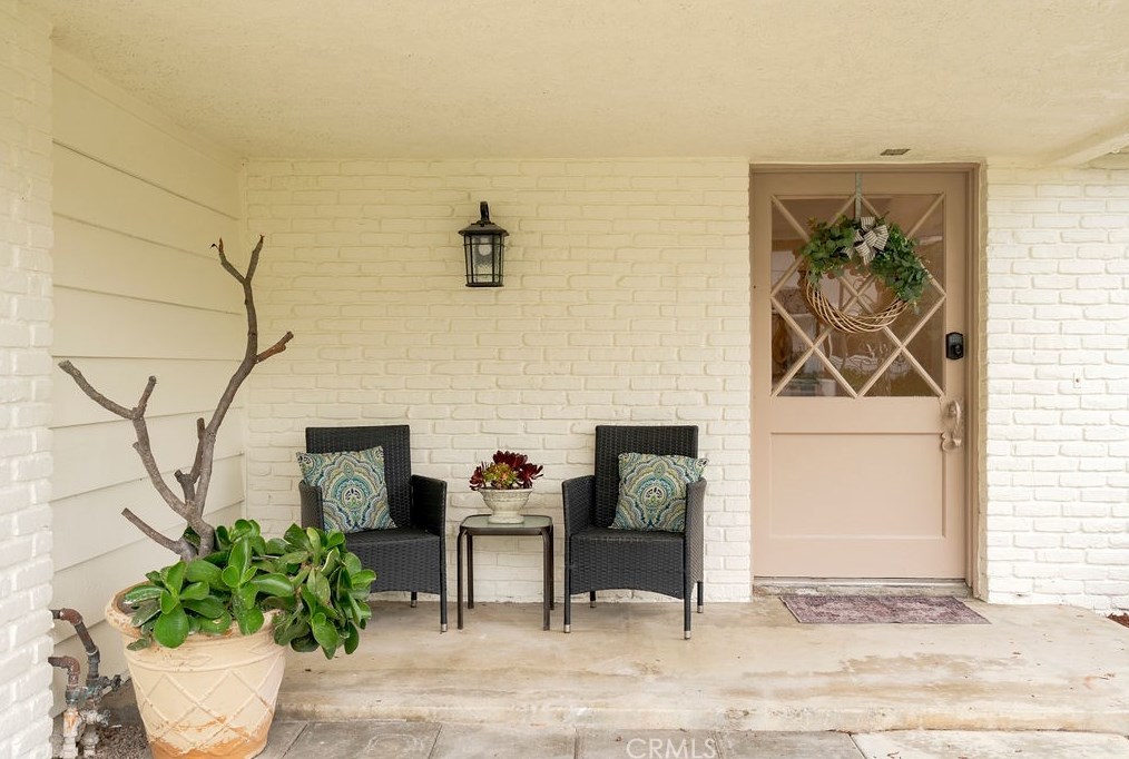 803 Puma Canyon Ln, Glendora, CA 91740-6355