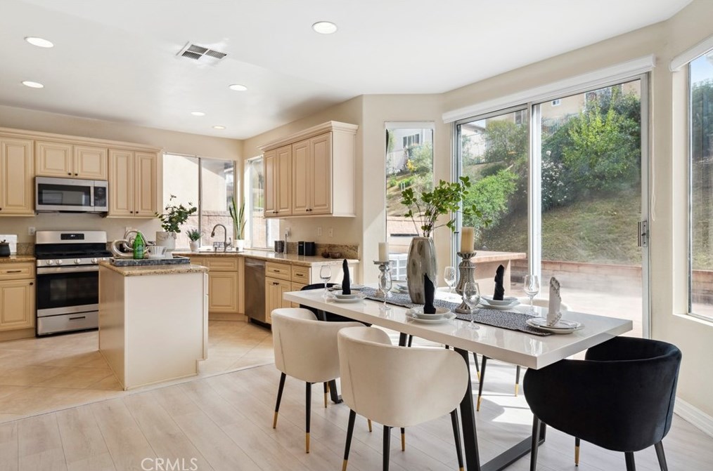 4391 Mission Hills Dr, Chino Hills CA  91709-3385 exterior