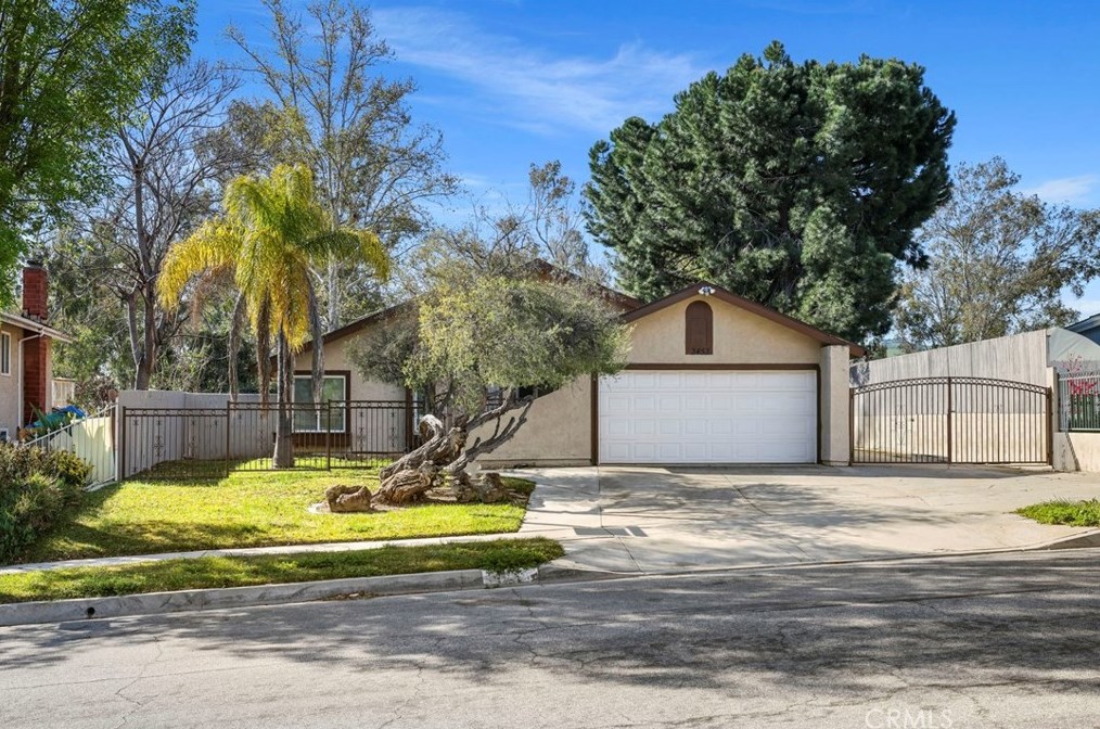 3453 Valle Vista Dr, Chino Hills CA  91709-3617 exterior