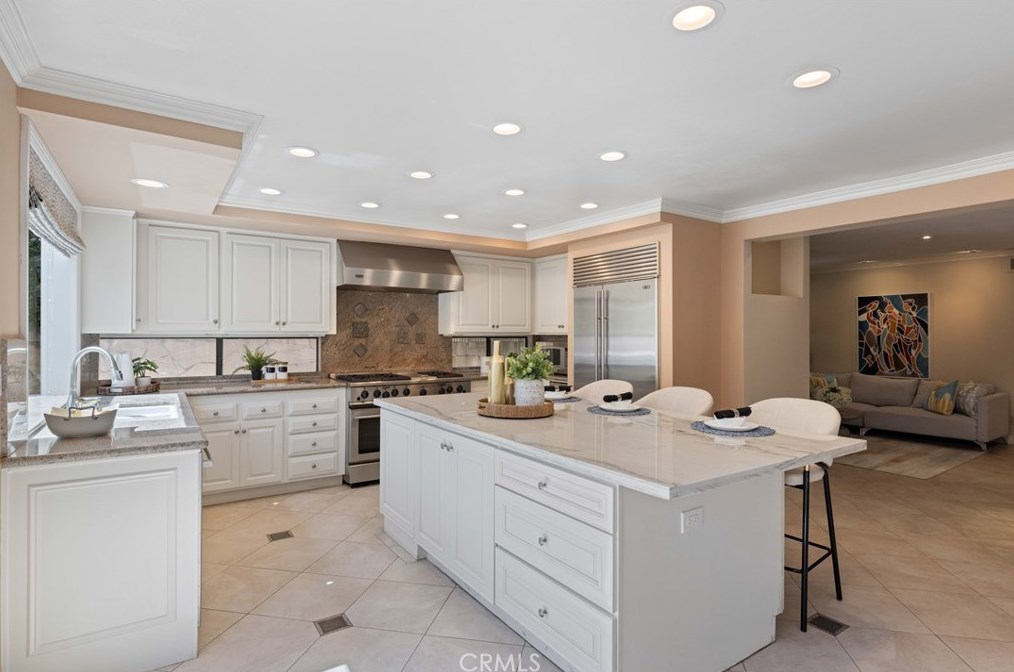 27 Recodo, Irvine CA  92620-1869 exterior