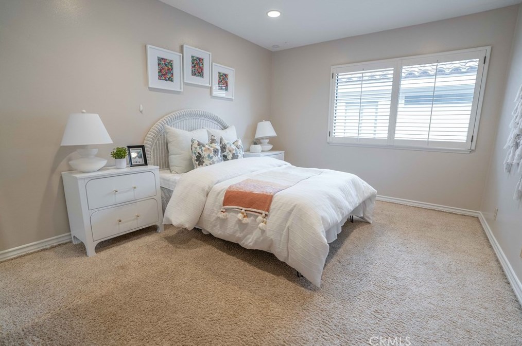 27 Recodo, Irvine CA  92620-1869 exterior