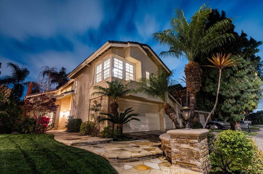 27 Recodo, Irvine CA  92620-1869 exterior